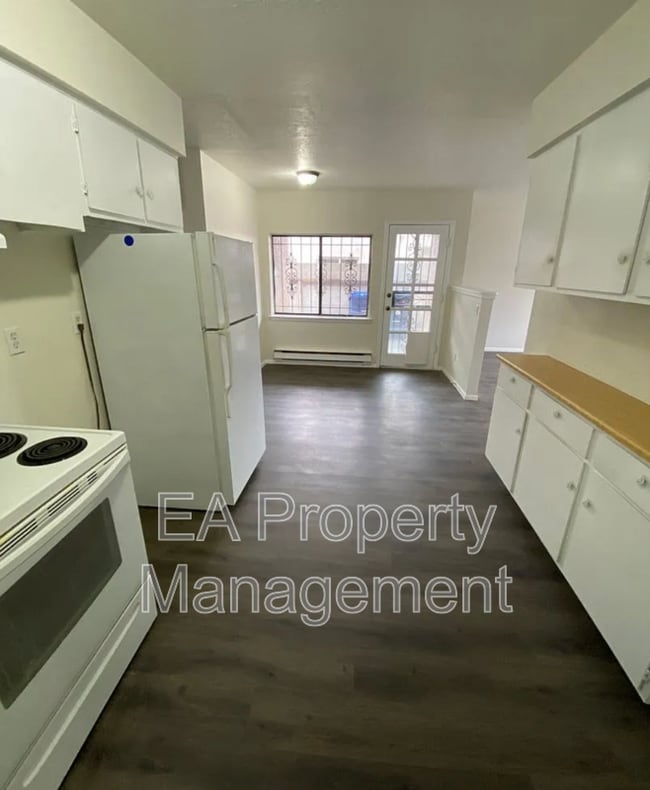 Photo - 12912 Marva Pl SE