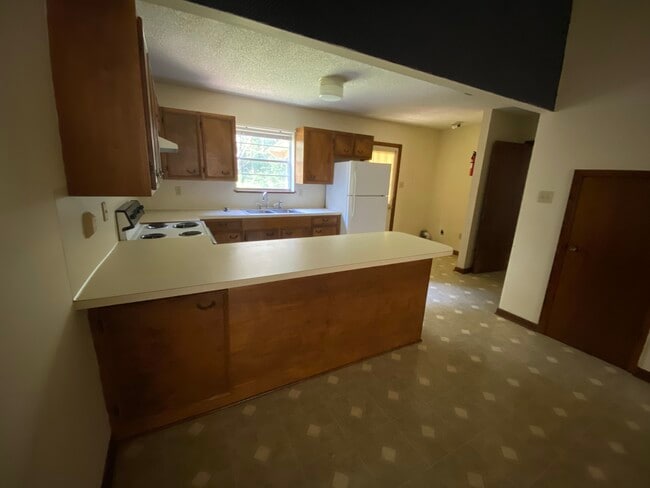 Photo - 710 Rocky Bayou Dr Unit 4