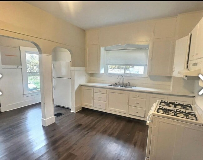 Photo - Welcome to our charming 1 bedroom Unit 1