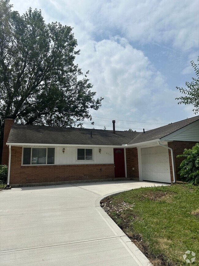 Building Photo - 4 Bed 2 Bath Home Available in Reynoldsburg!