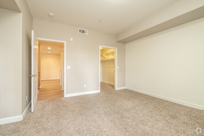 1BR, 1BA - 1071SF - BEDROOM