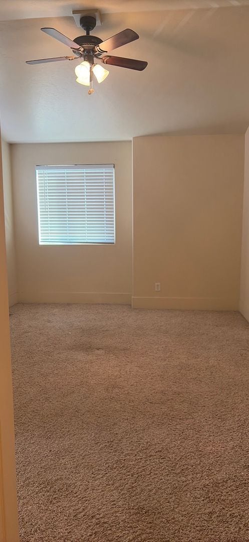Photo - 3 Bed 2.5 Bath Townhome in Vernal!!