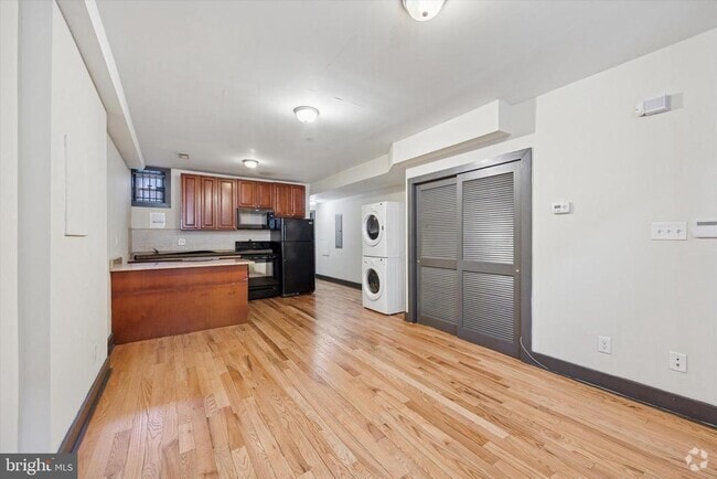 Building Photo - 1709 Arlington St Rental