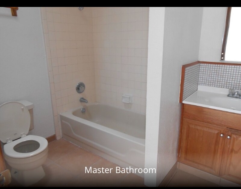 Photo - 310 Indio Pl