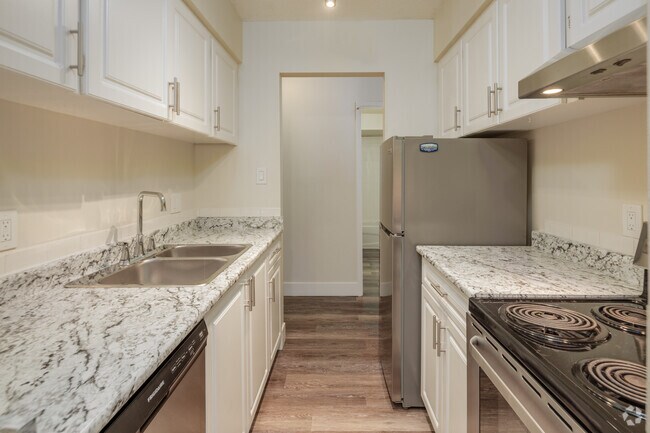 1BR, 1BA - 650SF - Kitchen - Mountain Park Residences