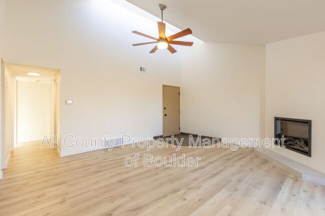 Photo - 2905 Shadow Creek Dr Unit 302