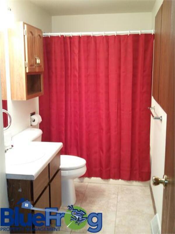 Photo - 935 Shea Ave