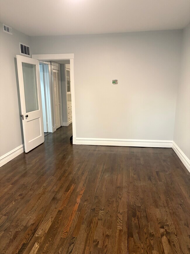 2947 N Springfield Ave Unit 1