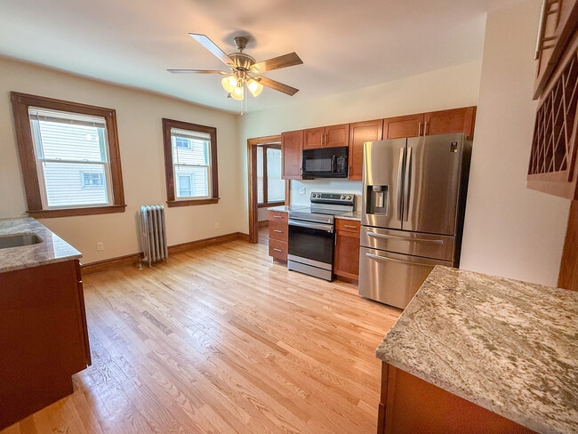 Photo - 156 Columbia St