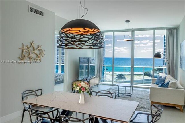 Photo - 17550 Collins Ave Unidad 17550 Collins Ave # 703