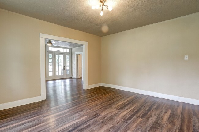 Photo - 3 Bedroom 1 Bathroom House for Rent in Texarkana, AR