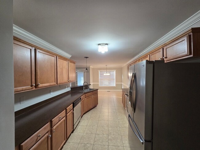 Photo - 641 Orchard Falls Dr