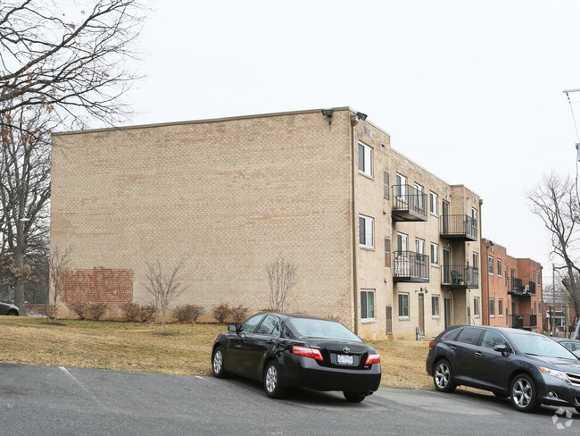 Clermont Apartments