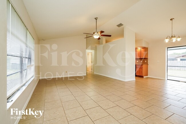 Photo - 17460 Oriole Rd