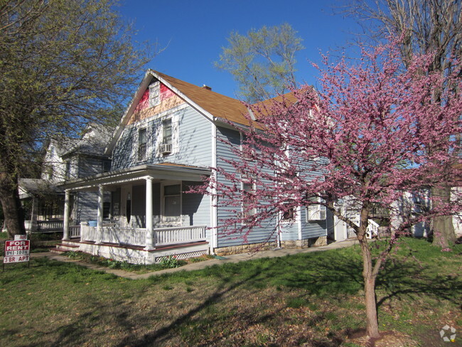 Building Photo - 1316 Vermont St Unit 3 Rental