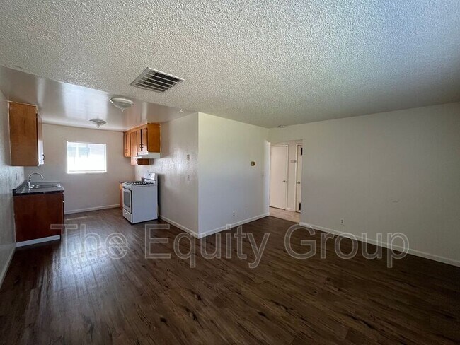 Photo - 2016 North Ave Unidad #C