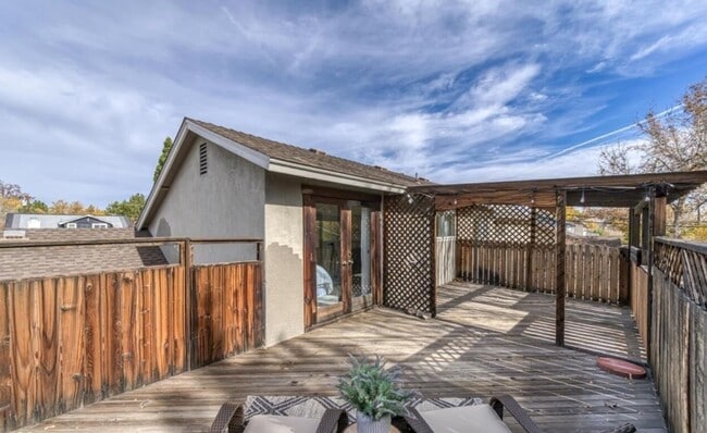 Photo - Sparks - Huge Yard - Great 3 Bed 2 Bath Home!