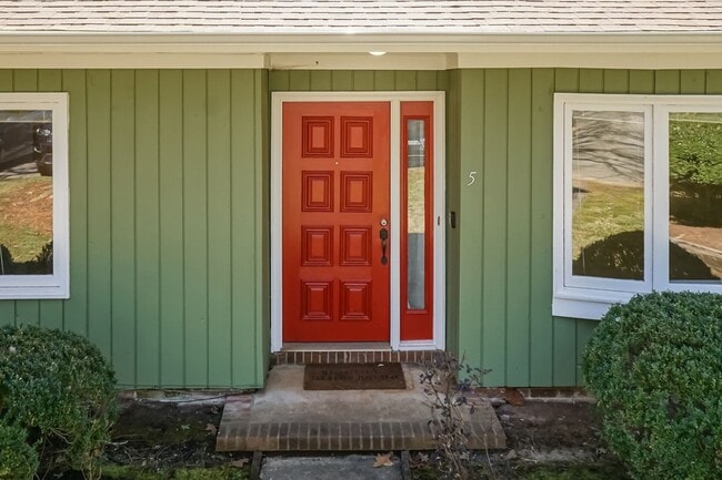 Photo - One Bedroom Home!