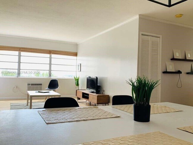 Photo - 220 Kings Point Dr Unidad 509