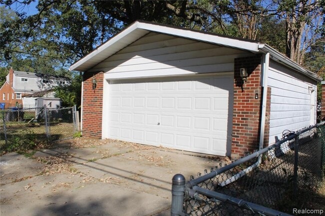 Photo - Updated Inkster 3 Bed / 1 Bath Home w/ Garage & Basement