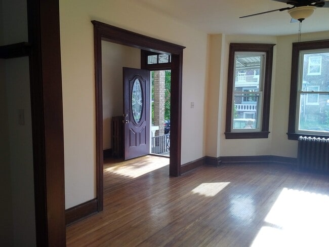Photo - 3630 Warder St NW