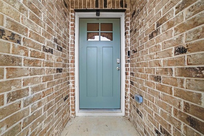 Photo - 105 Escala Wy