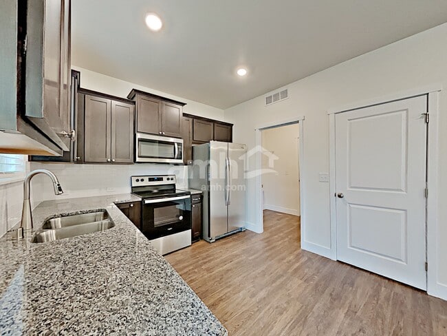 Photo - 2105 104th Dr SE