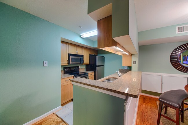 Photo - 3309 Wyndham Cir Unit 3185