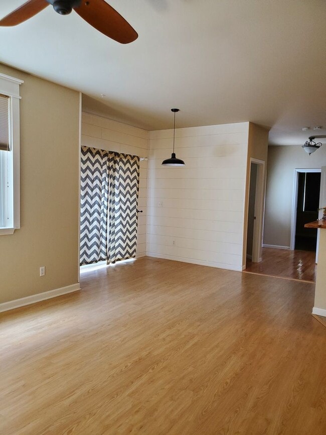 Photo - Beautiful, like new home move in ready!!!