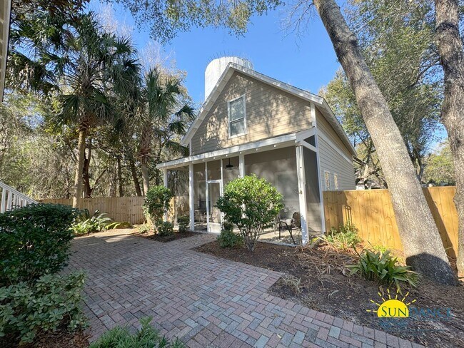 Exceptional Opportunity: Main Home plus Ga... - Exceptional Opportunity: Main Home plus Ga...