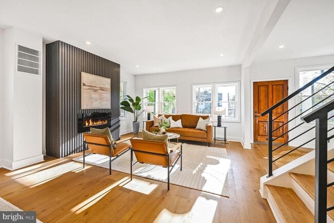 Photo - 5310 14th St NW