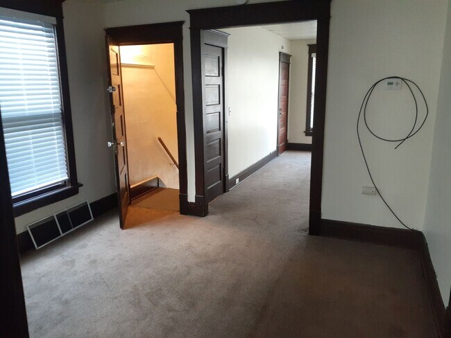 Photo - 125 Purdy St Unidad Upper