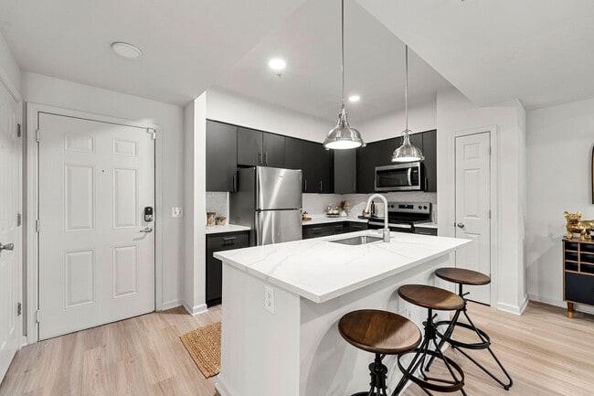 2BD, 2BA - 1046SF - Kitchen