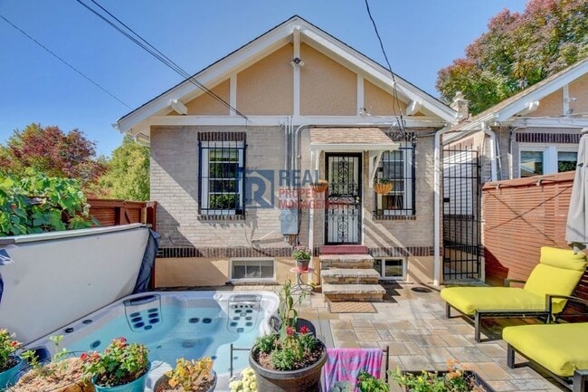 Photo - 594 S Ogden St