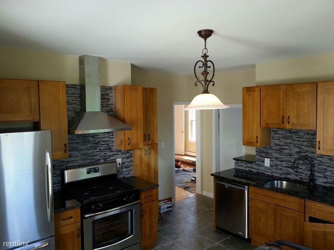 Photo - 18 Rossmore St