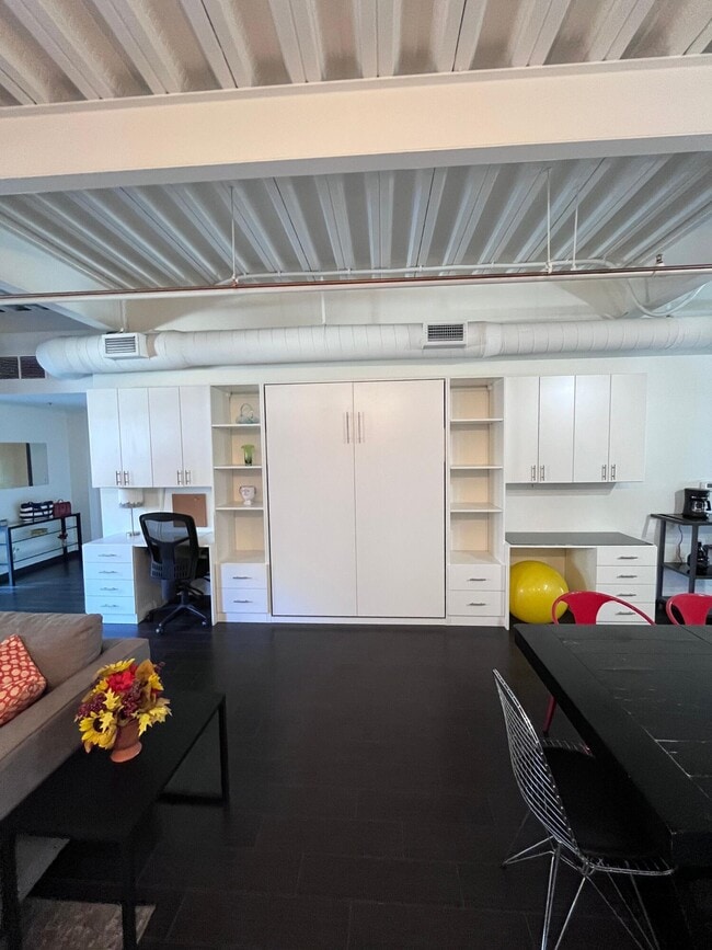 Photo - 524 Central Ave SW Unit 404