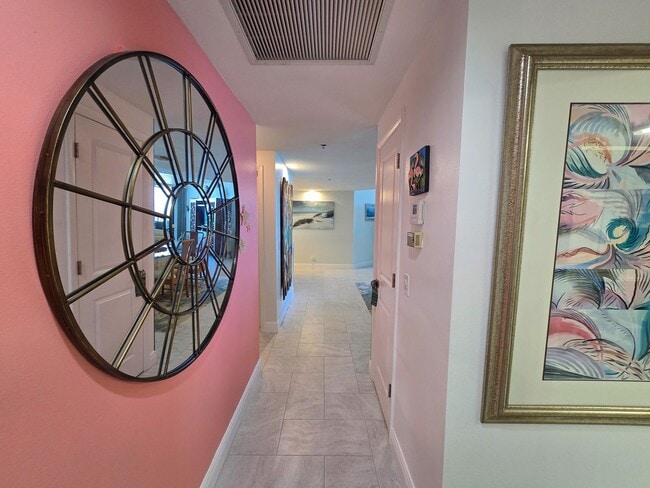 Photo - Paradise Found! 13th Floor Condo 3/2