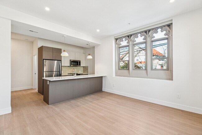 Photo - The Bellmere