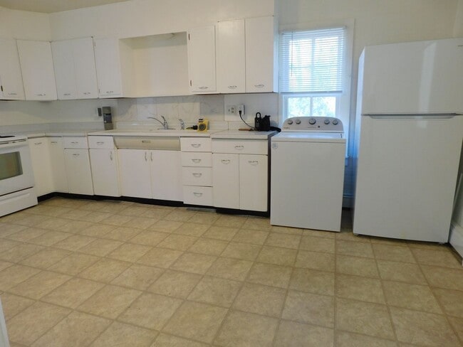 Photo - WALKING DISTANCE TO ST MARY'S