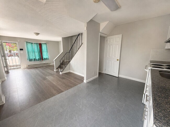 Photo - 2601 N Sartain St