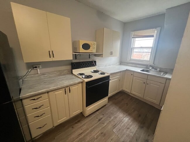 Photo - 1158 Mulberry St Unit 3