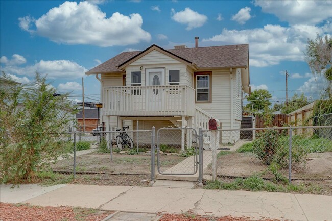 2 Bedroom 1 Bathroom- Denver - 2 Bedroom 1 Bathroom- Denver Casa Adosada