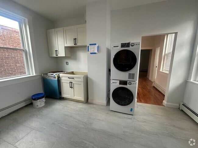 Building Photo - 57 Lubec St Unit 4 Rental