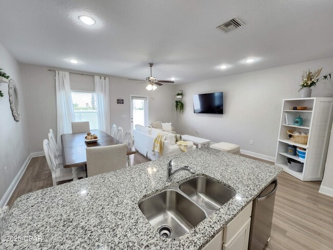 Photo - 7454 Shadow Lake Dr