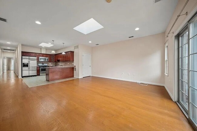 Photo - 41 Wright Ave Unidad 2