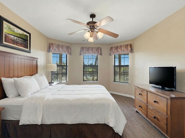 Photo - Apple Mountain