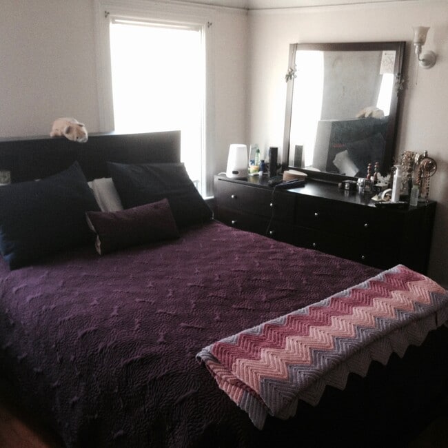 Photo - 889 Hope St Unit 3