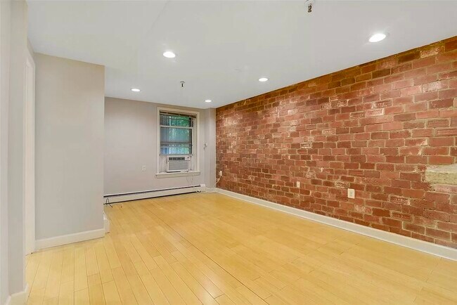 Living Room - 319 Barrow St Apartment Unit 1b