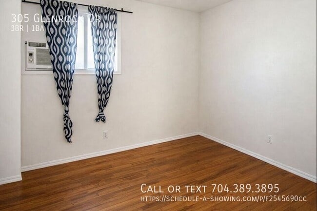 Photo - 305 Glenrock Dr