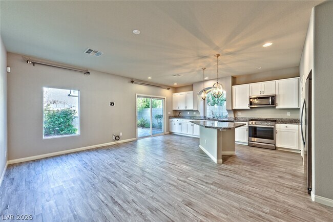 Photo - 10616 Aphrodite St
